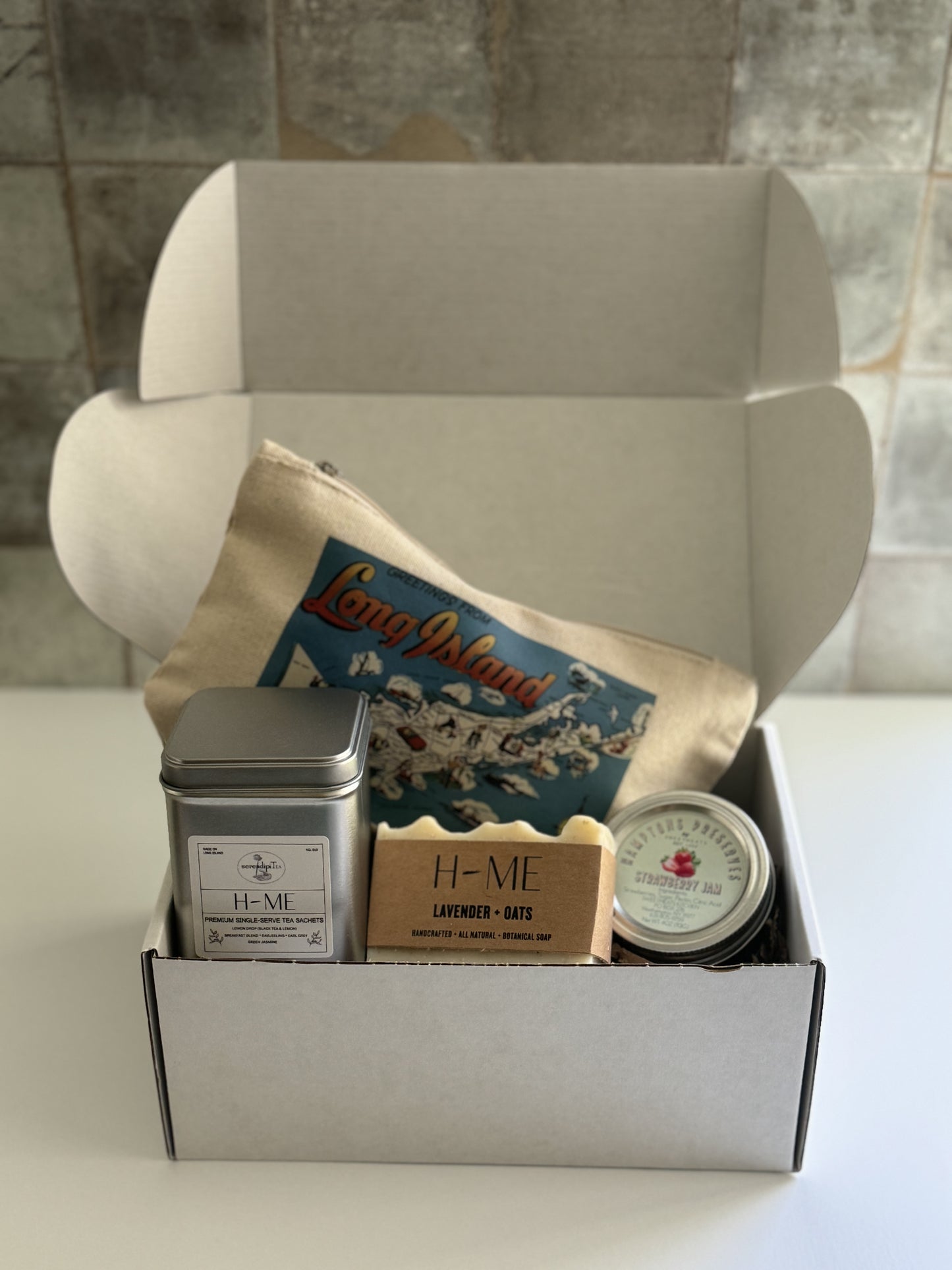 HOME Long Island Deluxe Gift Box